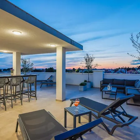Premium Ventus Rosa - Bora Penthouse 아파트 자다르